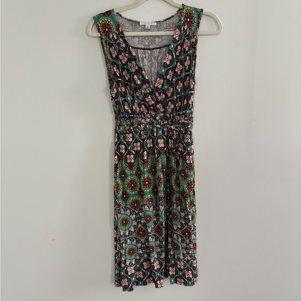 Spense Sleeveless V-Neck Midi Dress in Black, Green & Pink Print